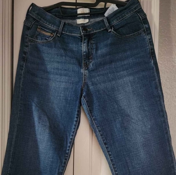 Levis 515 Classic Blue Denim Capris - Picture 1 of 5